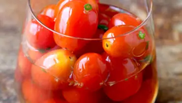 ترشی گوجه گیلاسی؛ دورچین لذیذ غذا