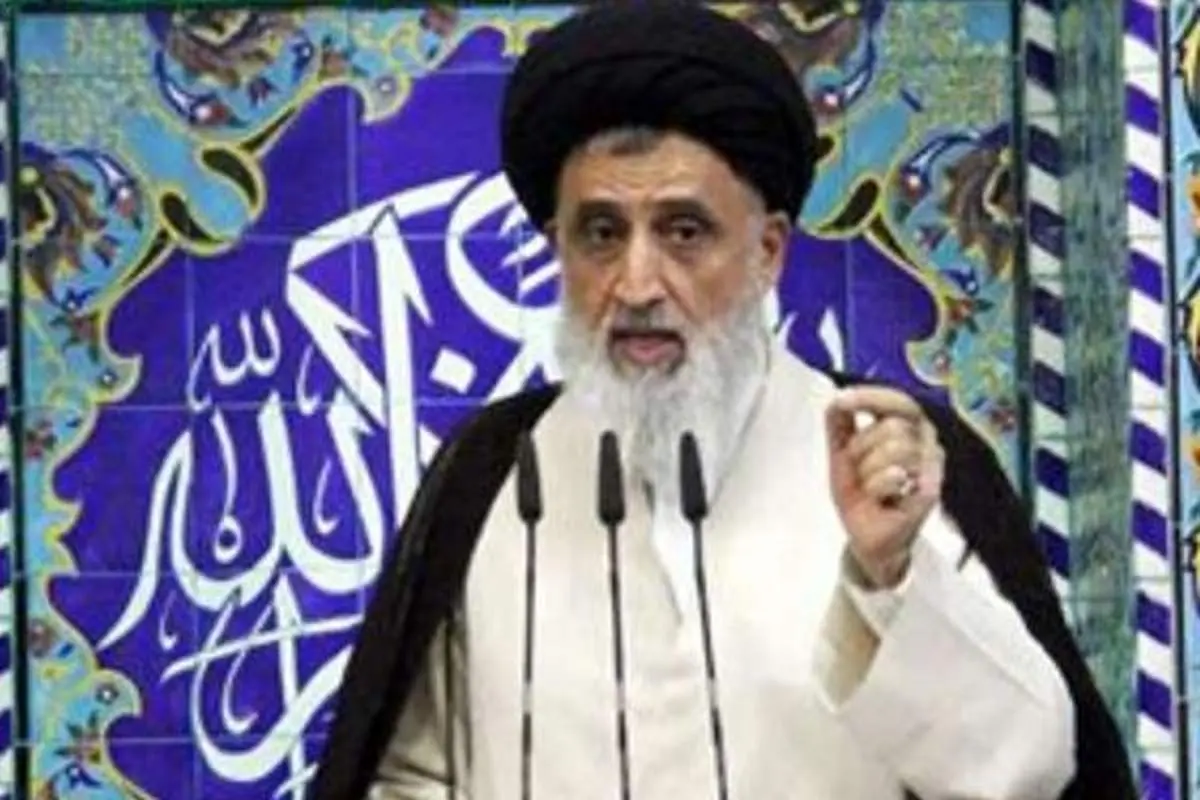 مسئولان دست از سادگی و وادادگی در برابر دشمن بردارند