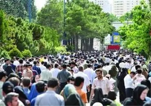 شکاف جنسیتی در اشتغال؛ بیکاری زنان در چه سنی اوج می‌گیرد؟