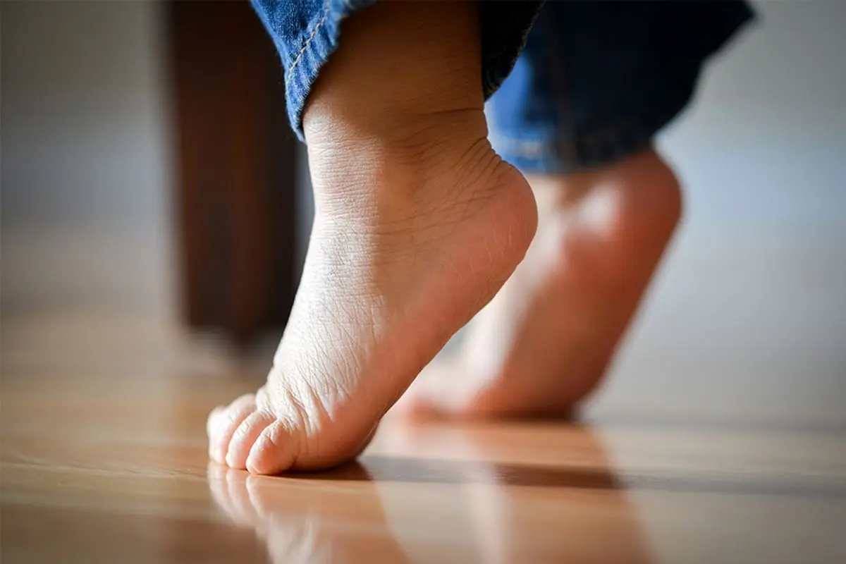 صافی کف پا تا چه سنی طبیعی است؟ +تمرینات درمانی
