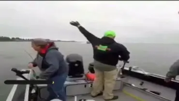 ویدیو/لحظه وحشتناک برخورد دو قایق