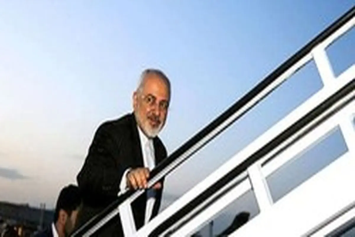 ظریف فرانسه را به مقصد تهران ترک کرد