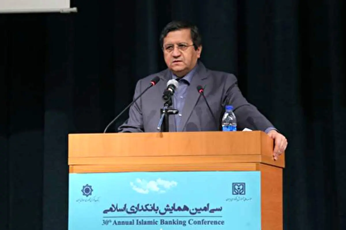 همتی: شاهد بازگشت ثبات به اقتصاد کشور هستیم