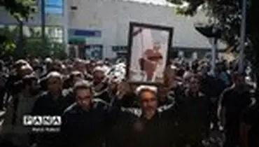 تشییع پیکر مهدی شادمانی با حضور فردوسی‌پور، دایی و مقامات سیاسی