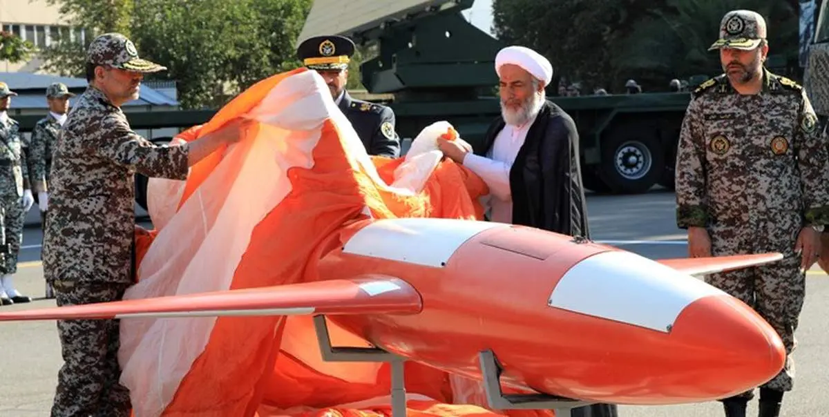 پهپاد رزمی، پدافندی و نقطهزن «کیان» رونمایی شد+عکس