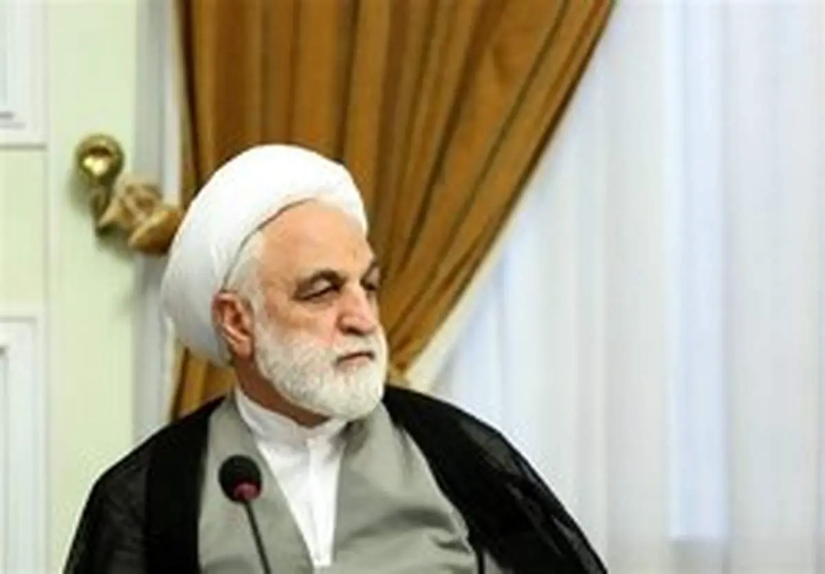 اعتماد: حرف اژه ای و روحانی یکی است