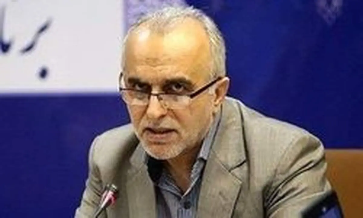 دژپسند: روند کاهشی نرخ ارز ادامه پیدا می‌کند