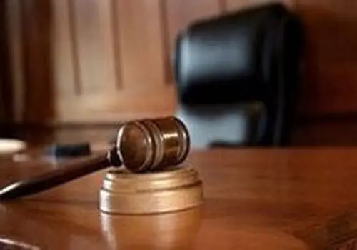 جنجال دوباره بر سر پوستر باشگاه سپاهان؛ شیری در میان کفتارها!+ عکس