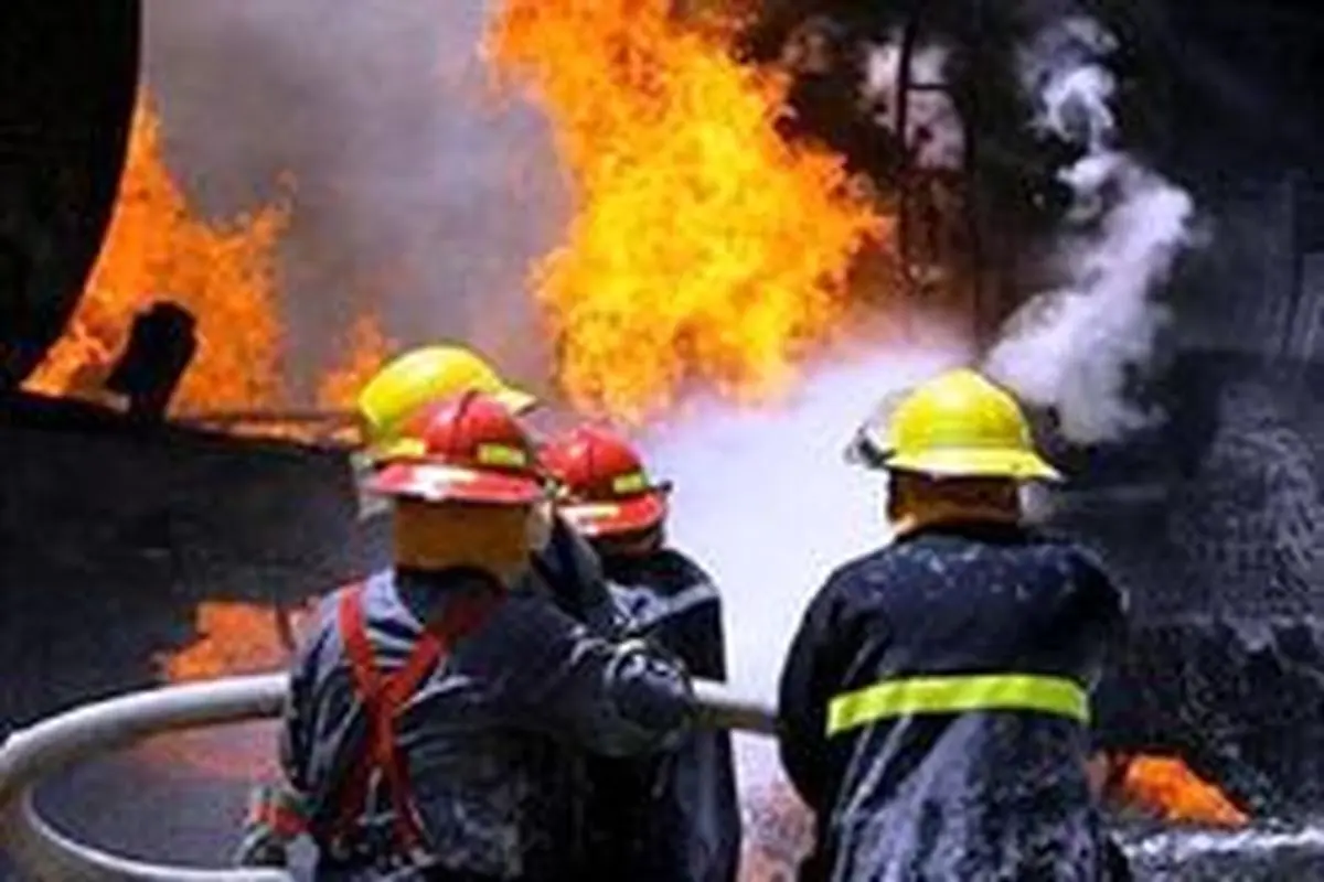 ۲۰ نفر از آتش سوزی برجی در مشهد نجات یافتند