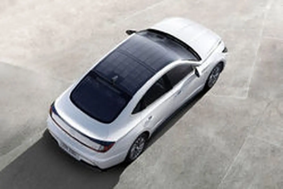با خودرو‌هایی با پنل‌های خورشیدی آشنا شوید!