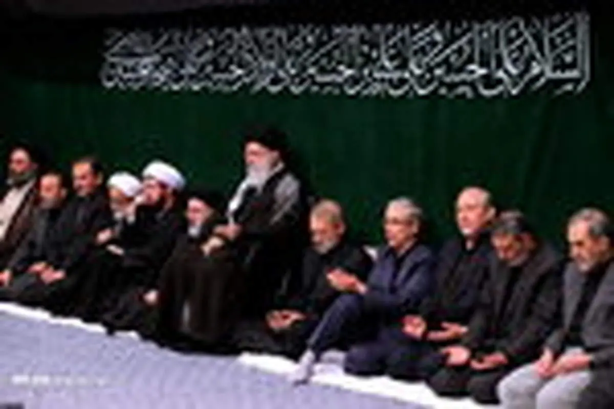 دومین شب مراسم عزاداری اباعبدالله الحسین (ع) در حسینیه امام (ره)