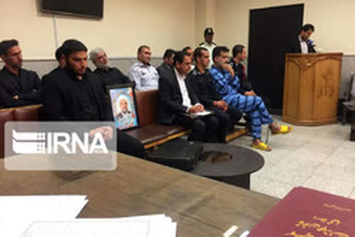 ماجرای حذف اشعار از روی سنگ قبر قاتل امام جمعه کازرون