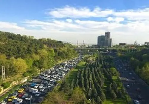 هوای تهران آلوده است