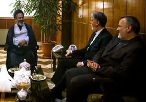 اولین گروه از حجاج ایرانی وارد کشور شدند