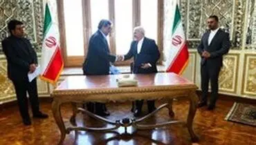 دیدار ظریف و حناچی و امضای تفاهم‌نامه مشترک