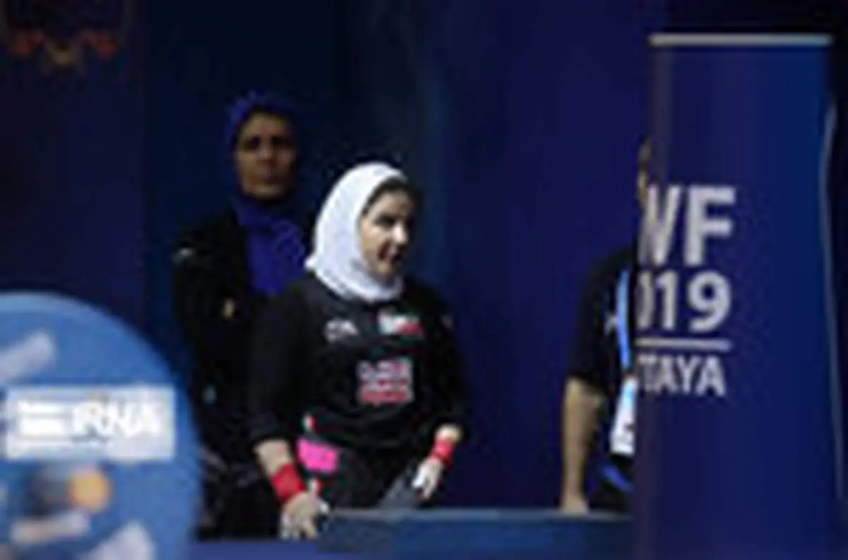 نخستین زن وزنهبردار ایرانی در مسابقات قهرمانی جهان