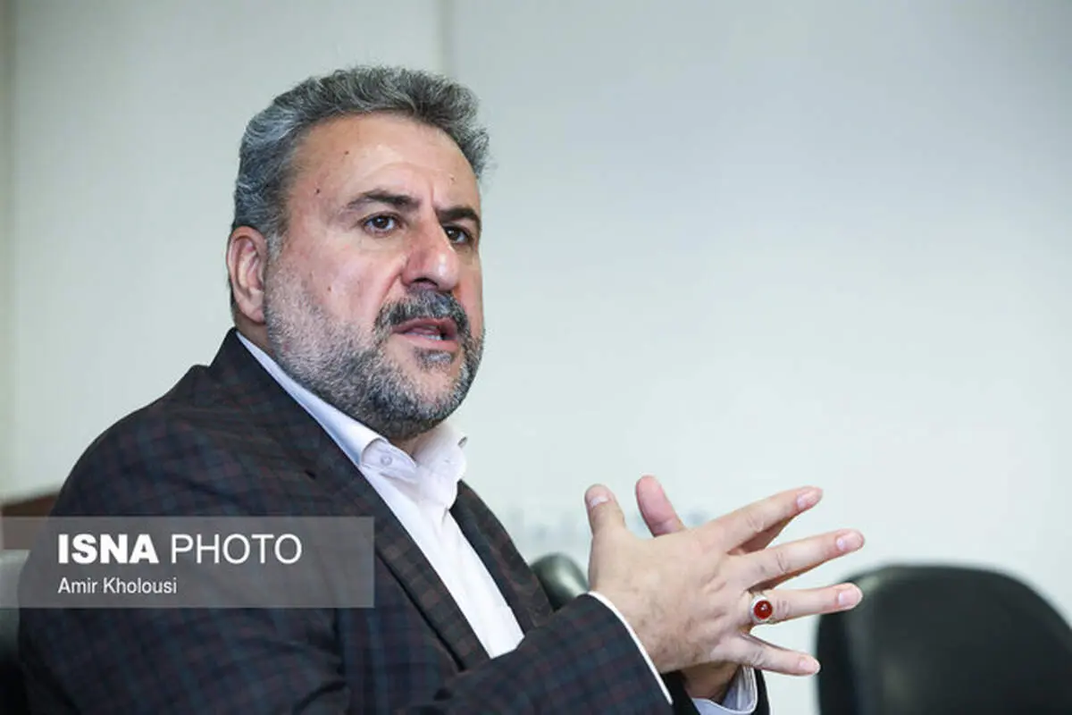فلاحت‌پیشه: آمریکا در مقابل ایران دست به عصا حرکت می‌کند