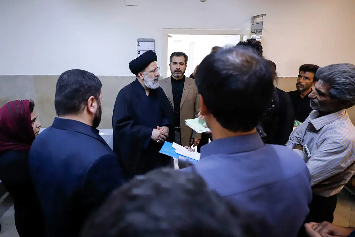 بازدید سرزده رئیس قوه قضاییه از مجتمع قضایی شهید مطهری