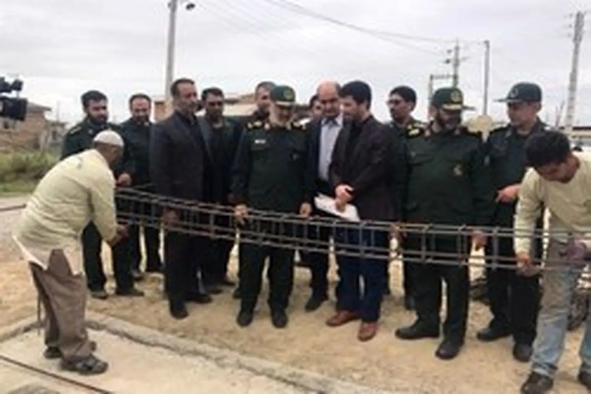 فرمانده کل سپاه از مناطق سیل‌زده ‌گمیشان بازدید کرد + تصاویر