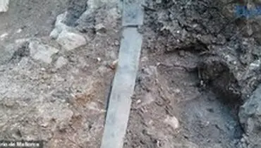 کشف یک شمشیر ۳۲۰۰ ساله+عکس