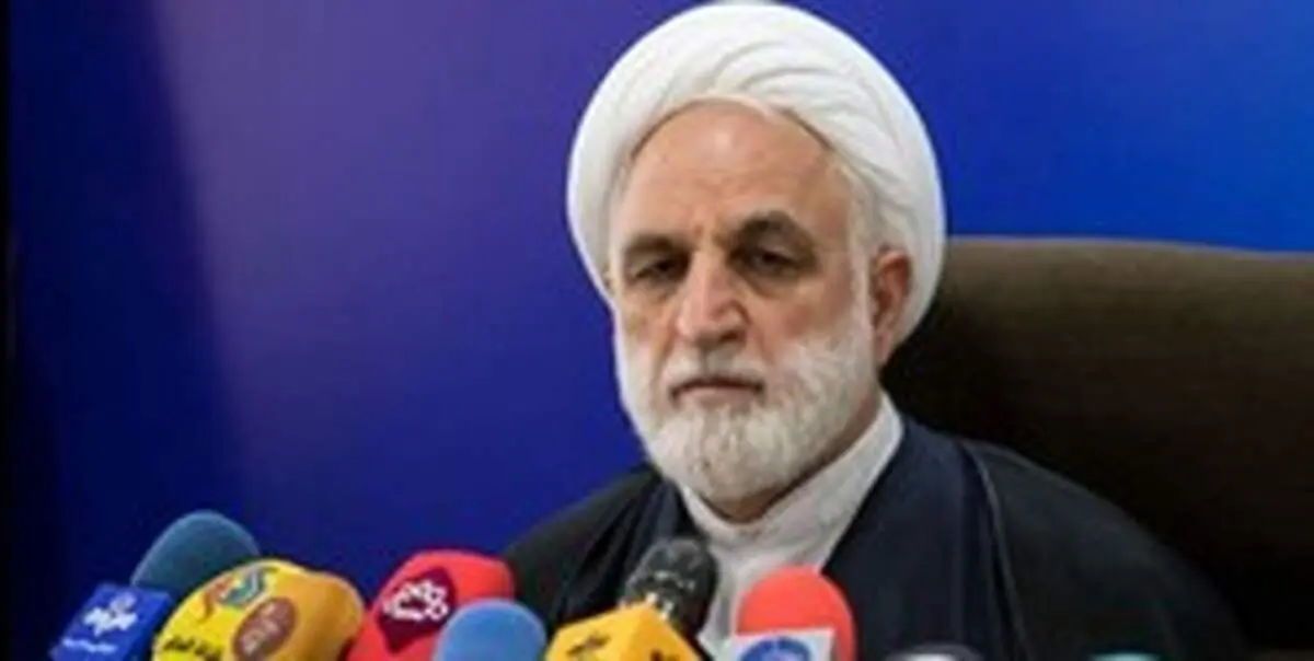 اژه‌ای: برخی مسؤولان ناآگاه یا آگاه در مسیر دشمن حرکت می کنند