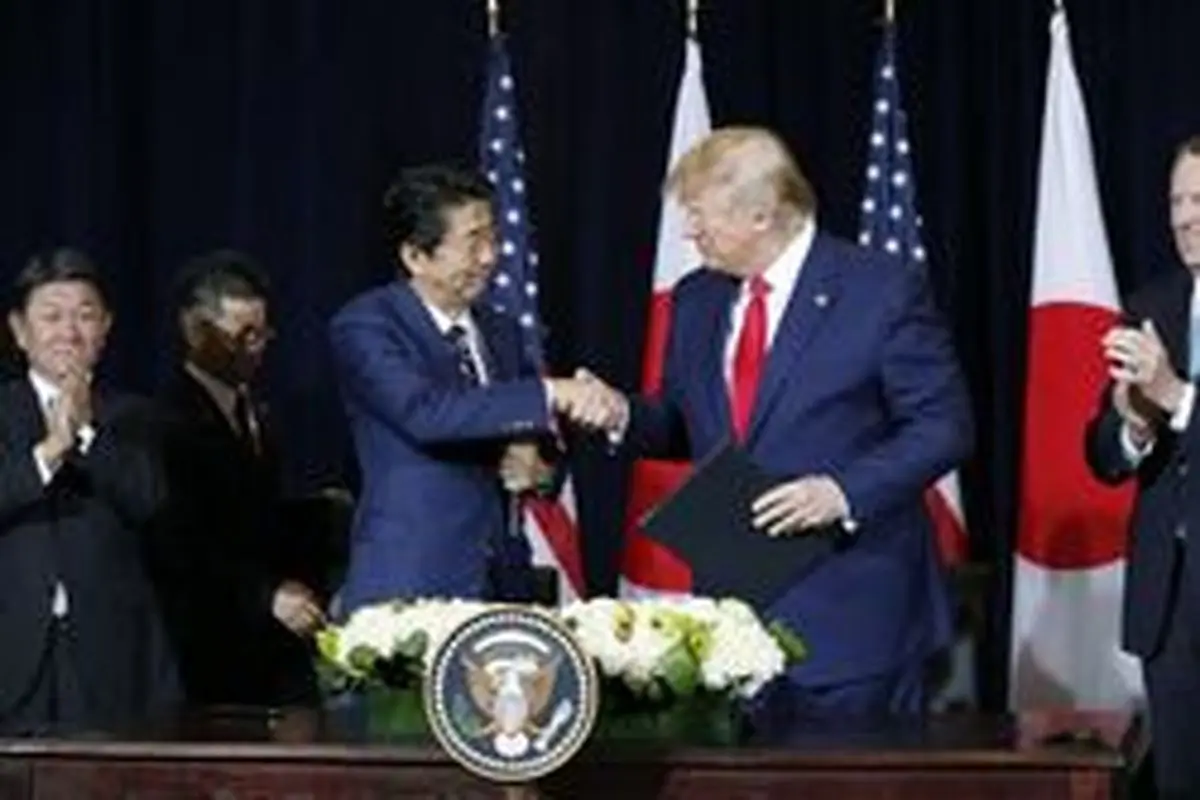 ژاپن و آمریکا توافقنامه تجاری امضا کردند