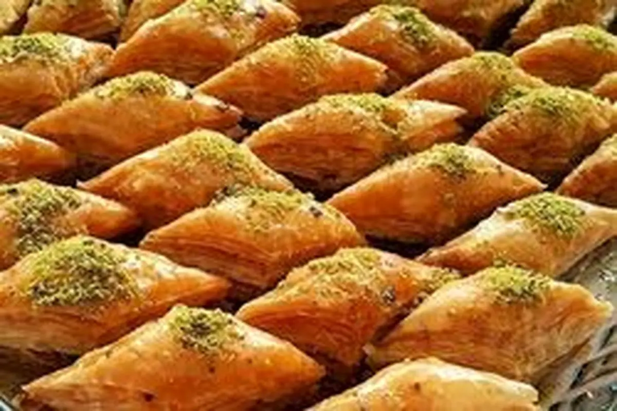 طرز تهیه محبوب‌ترین شیرینی خاورمیانه