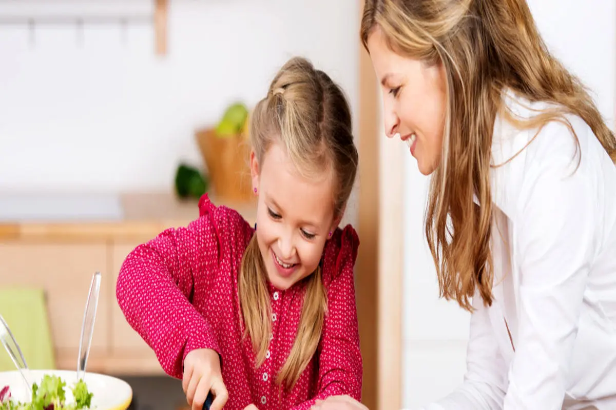 ده راهنمایی ساده برای اینکه الگوی تغذیه و زندگی سالم برای فرزند خود باشیم