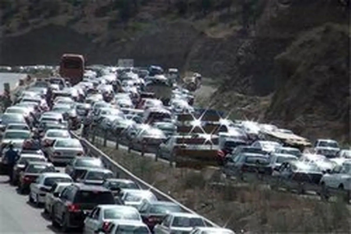ترافیک نیمه سنگین در محورهای کرج - قزوین و چالوس