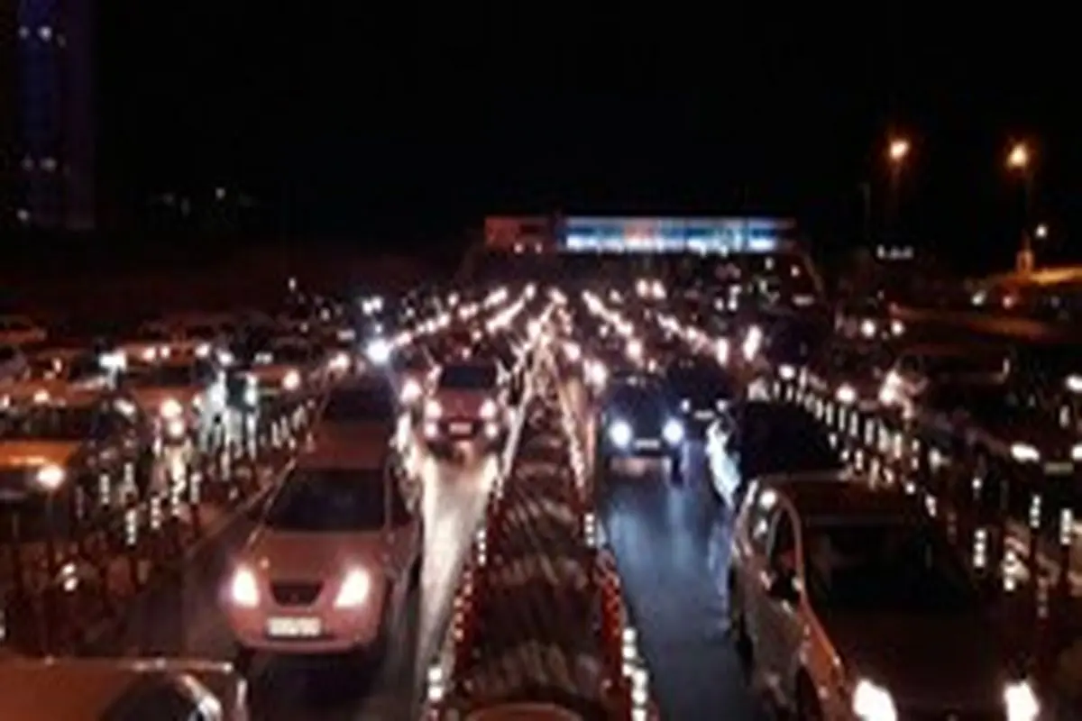 ورودی‌های شرقی تهران در ساعات پایانی جمعه «قفل» شد
