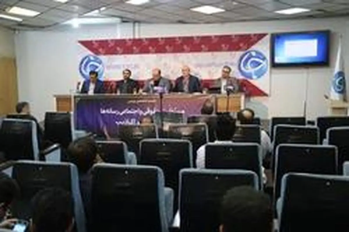 مطالبه حقوق عامه مستلزم انتشار حقیقی مطالب از سوی رسانههاست