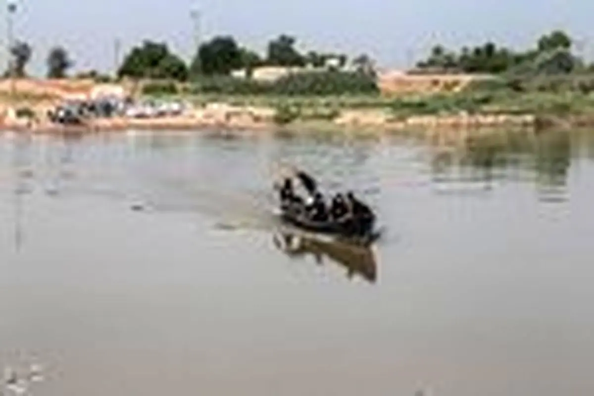 تردد خطرناک اهالی روستا‌های اهواز با قایق