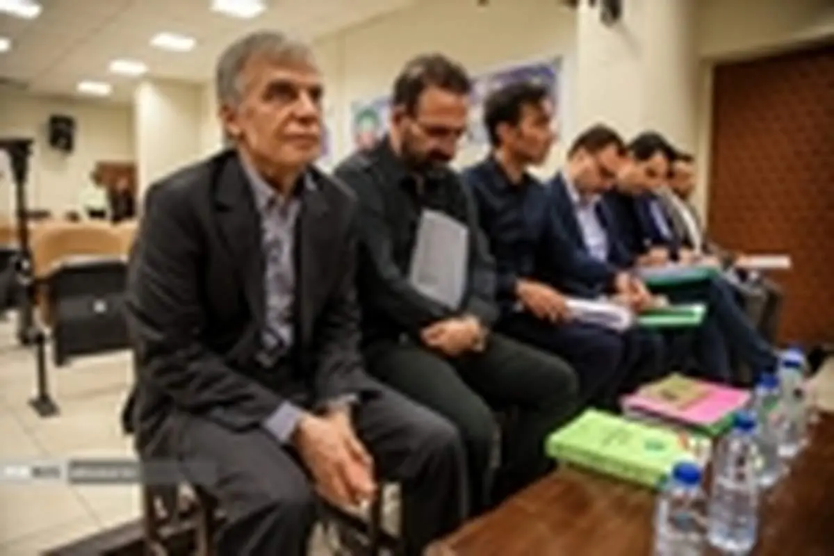 علامت بازی متهمان اقتصادی در جلسه دادگاه