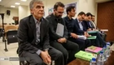 علامت بازی متهمان اقتصادی در جلسه دادگاه