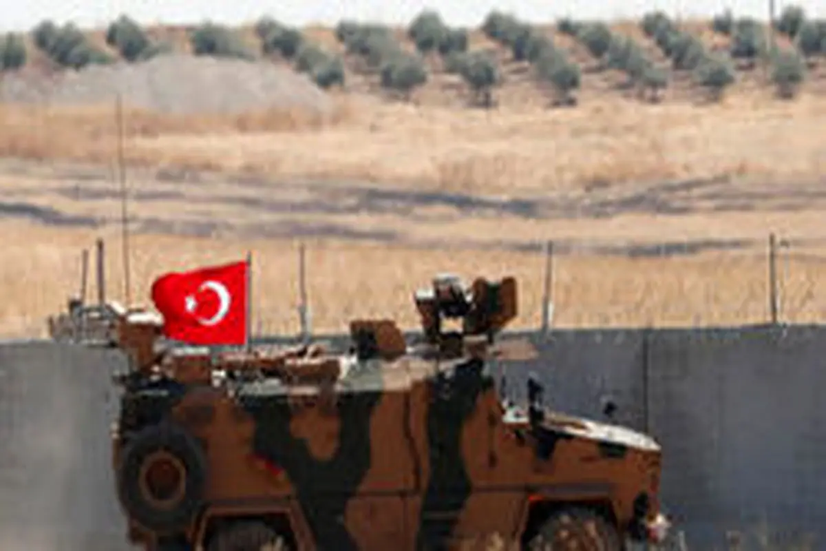 ترکیه: زیر بار تهدید آمریکا نمی‌رویم