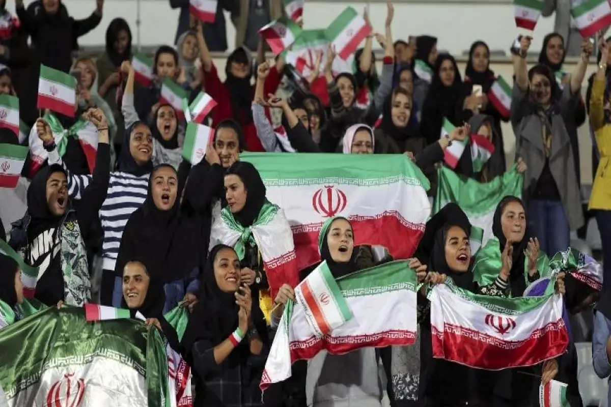 فیلم/سرود ملی ایران با همخوانی بانوان ایران