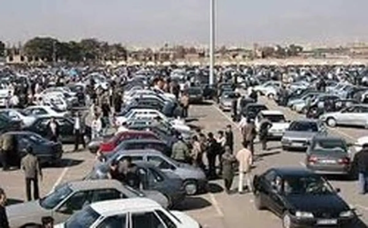 خواب پاییزی بازار خودرو / پژو ۲۰۰۸ دوباره ۳۰۵ میلیون تومان شد