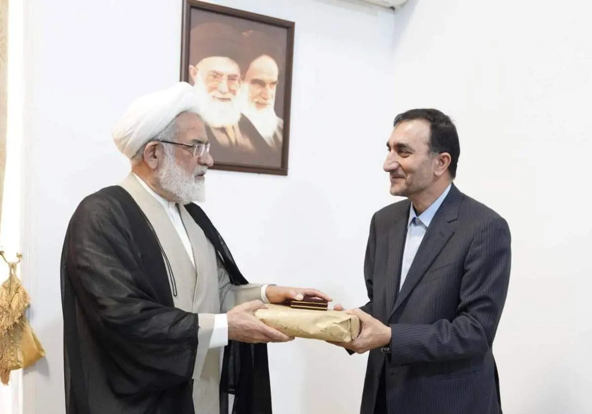 تقدیر از خدمات صادقانه معاون برنامه ریزی و امور عمومی دیوان عالی کشور
