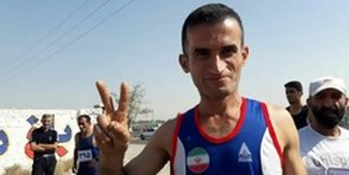 دونده ای که مسیر نجف تا کربلا را میدود