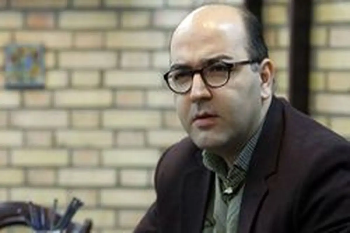 دیاکو حسینی:فرانسه همواره مواضع سرسختانه در قبال ایران داشته است