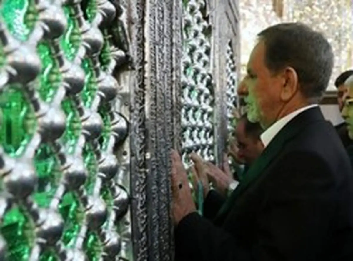 دکتر جهانگیری به زیارت حرم اباعبدالله الحسین (ع) مشرف شد