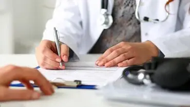 ۸ دلیل بروز درد در بیضه‌ها