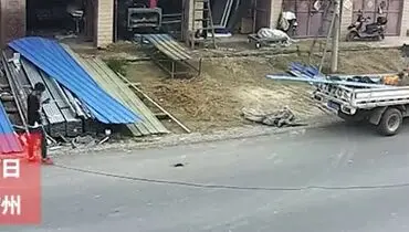 عاقبت دردناک استفاده از موبایل در هنگام پیاده روی