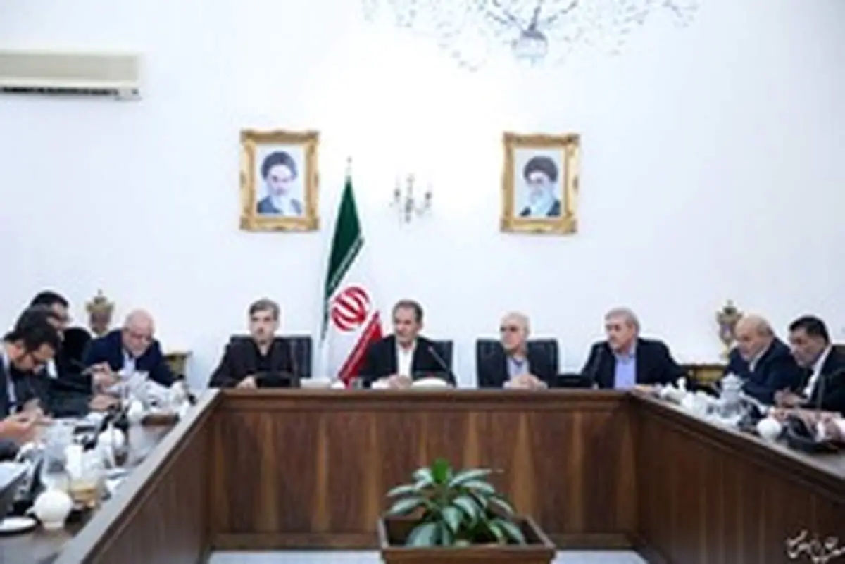 جهانگیری: باید با رونق صادرات کمبودهای ارزی کشور را جبران کنیم