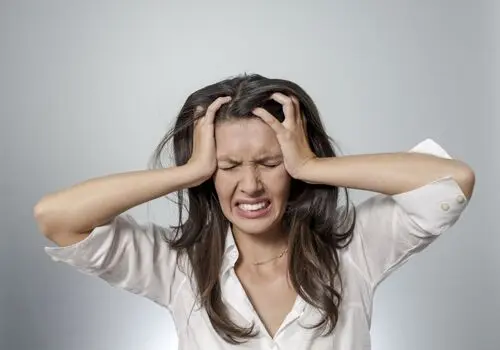 زنگ خطر سلامت روان؛ این ۶ عادت ساده اعصاب را نابود می‌کنند
