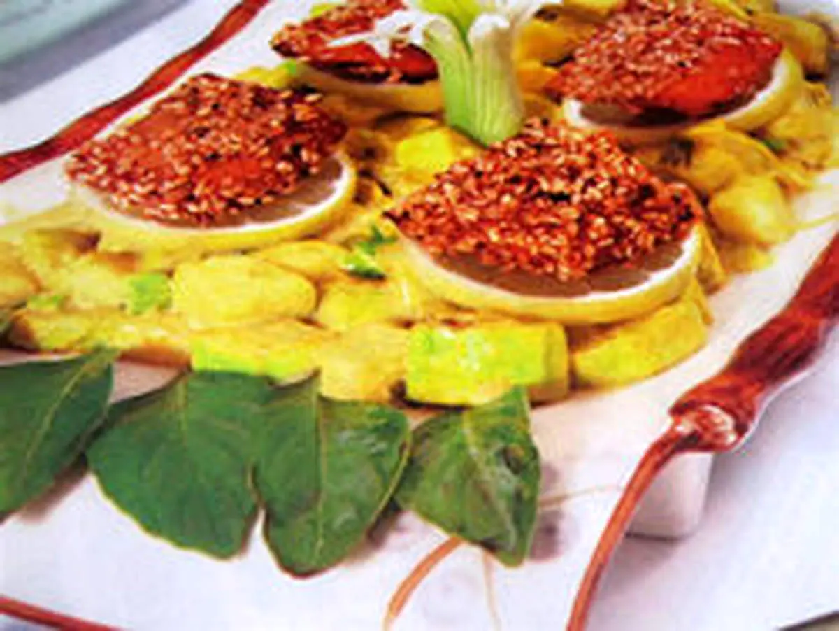ماهی سالمون کنجدی با سس لیمو
