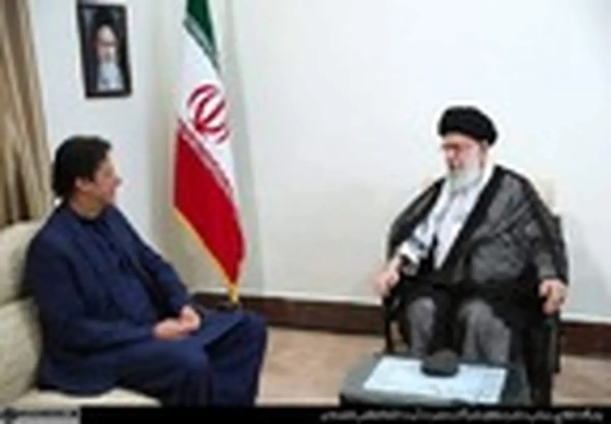 دیدار نخست‌وزیر پاکستان با مقام معظم رهبری