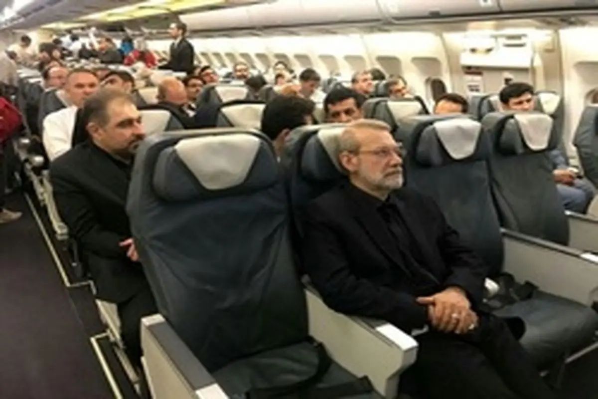 پرواز خارجی لاریجانی با سایر مسافران عادی