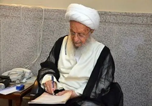 عیادت نماینده مدیر حوزه‌های علمیه از آیت‌الله سعیدی در بیمارستان قم