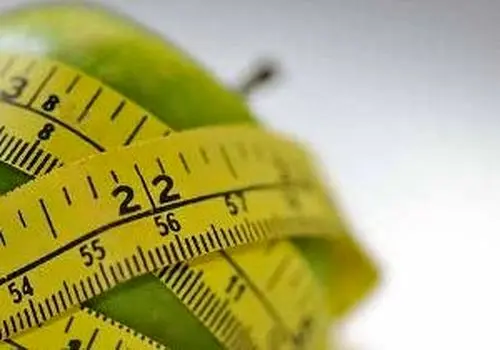 شام خوردن بعد از ساعت ۹ شب چاق‌کننده نیست
